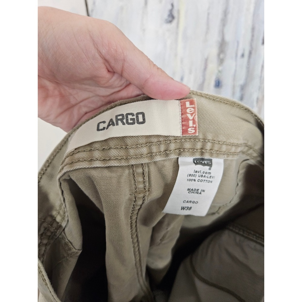 Levis Mens Khaki Tan Cotton Relaxed Fit Cargo Shorts W36 Utility - Picture 5 of 7